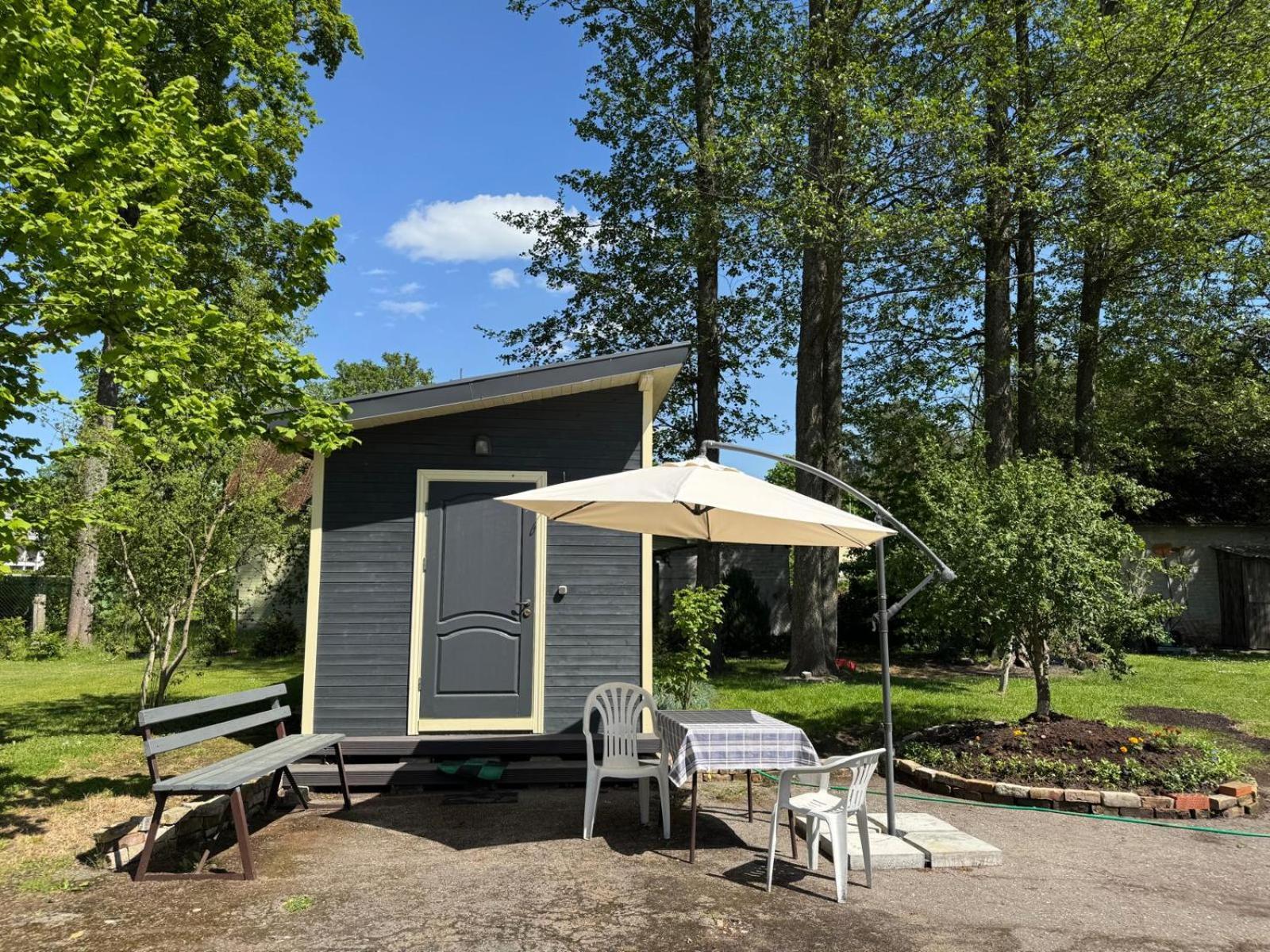 Melluzi Cottage Jūrkalne Exterior foto